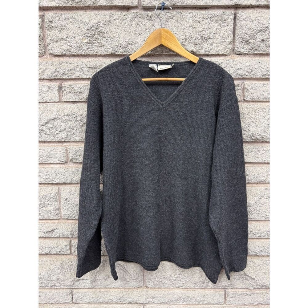 Men's V-Neck Merino Charcoal Sweater
